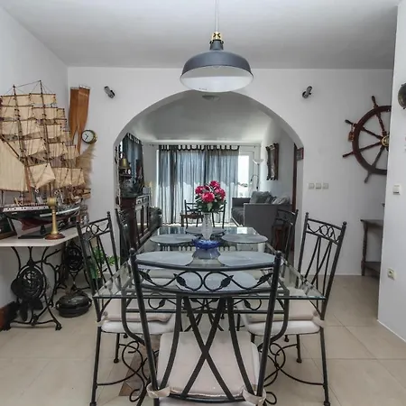 Lola'S Apartments Tribalj Zewnętrze zdjęcie
