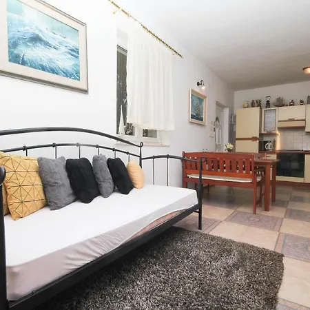 Lola'S Apartments Tribalj Zewnętrze zdjęcie