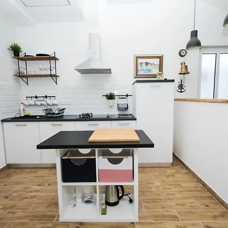 Lola'S Apartments Tribalj Zewnętrze zdjęcie
