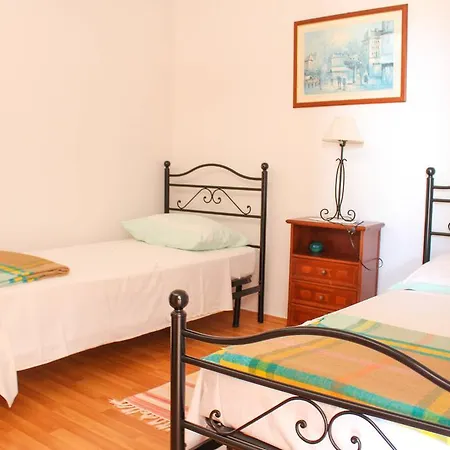 Lola'S Apartments Tribalj Zewnętrze zdjęcie