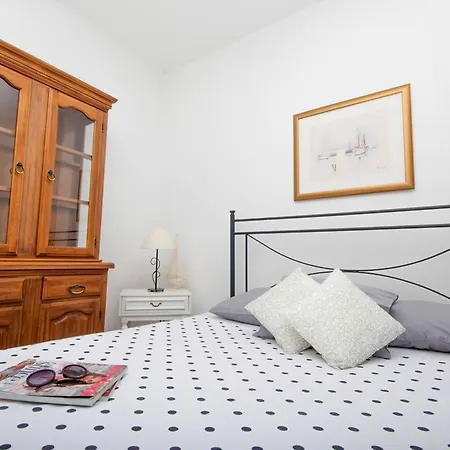 Lola'S Apartments Tribalj Zewnętrze zdjęcie