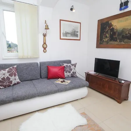 Lola'S Apartments Tribalj Zewnętrze zdjęcie