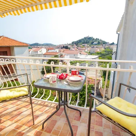 Lola'S Apartments Tribalj Zewnętrze zdjęcie
