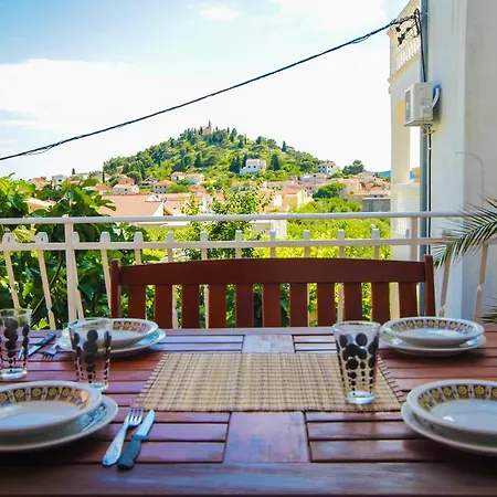 Lola'S Apartments Tribalj Zewnętrze zdjęcie