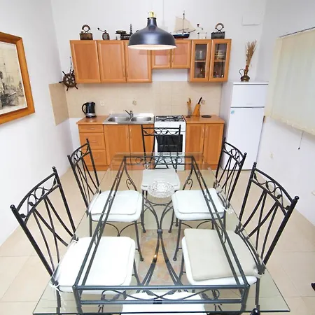 Lola'S Apartments Tribalj Zewnętrze zdjęcie