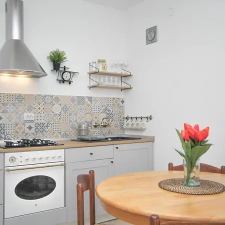 Lola'S Apartments Tribalj Zewnętrze zdjęcie