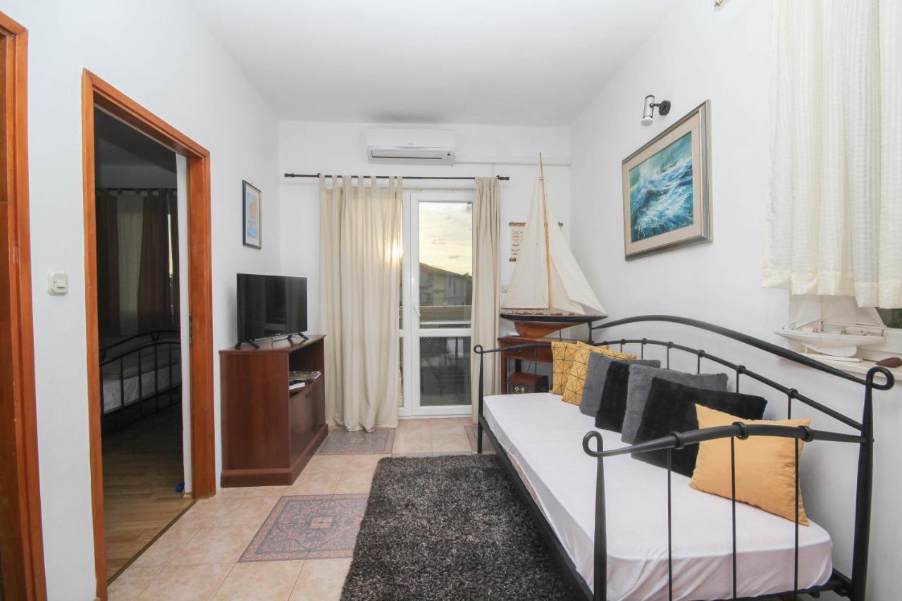 Apartment Lola's Tribalj