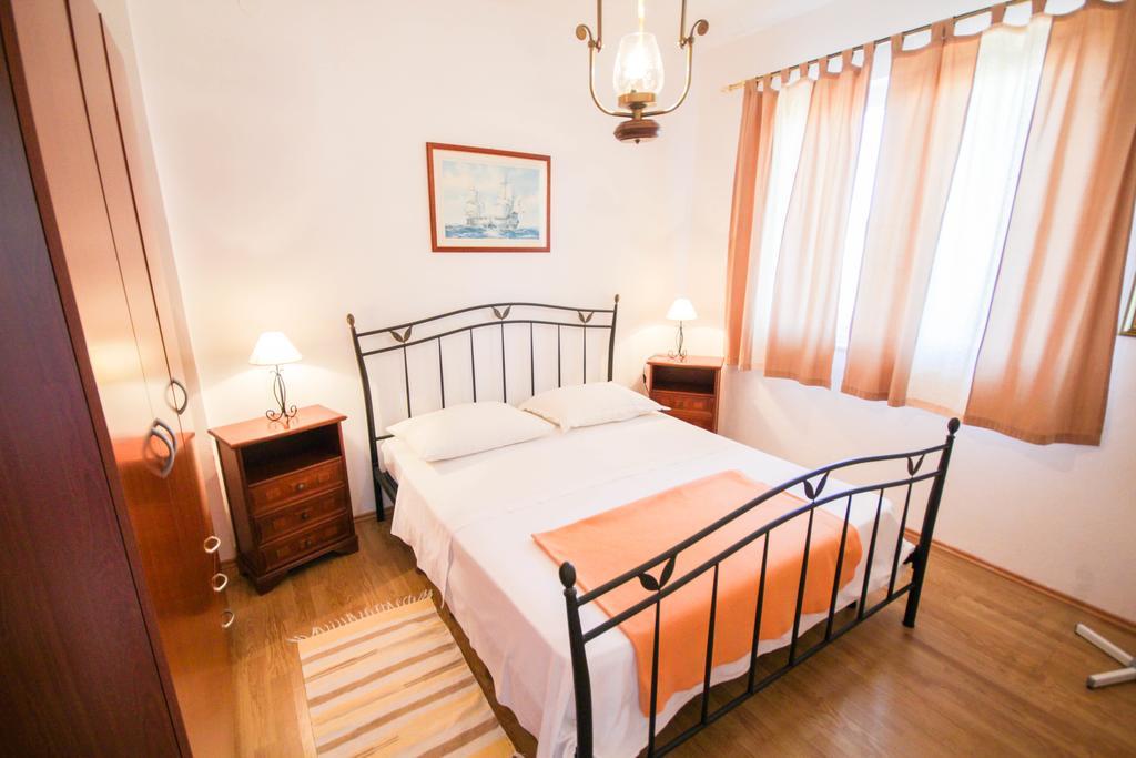 Lola's Apartment Tribunj (Sibenik-Knin)