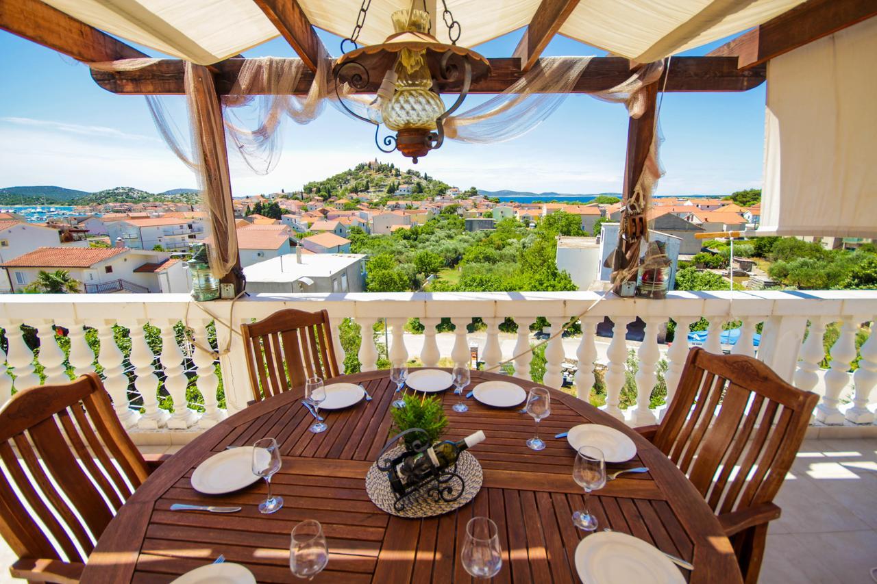 Apartment Lola's Tribunj (Sibenik-Knin)