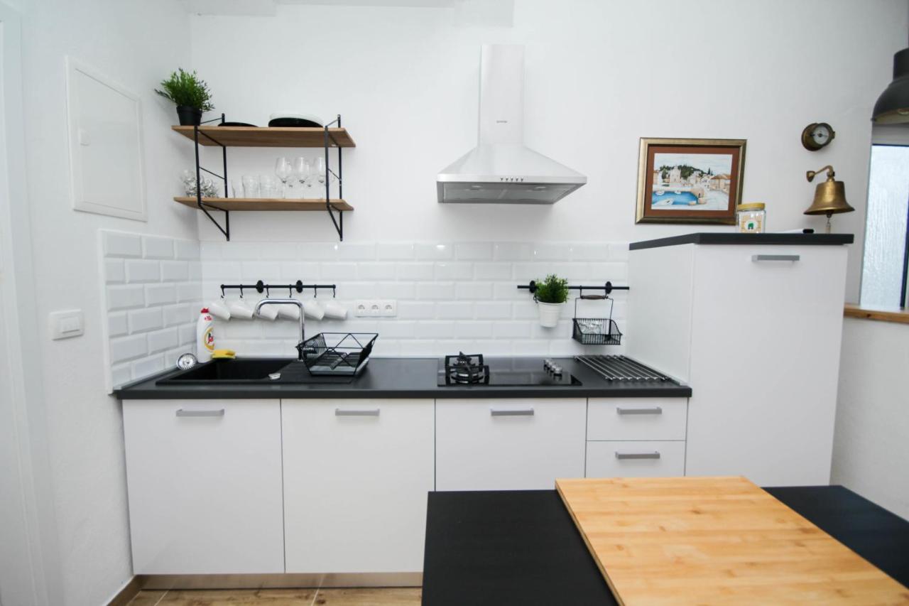 Apartment Lola's