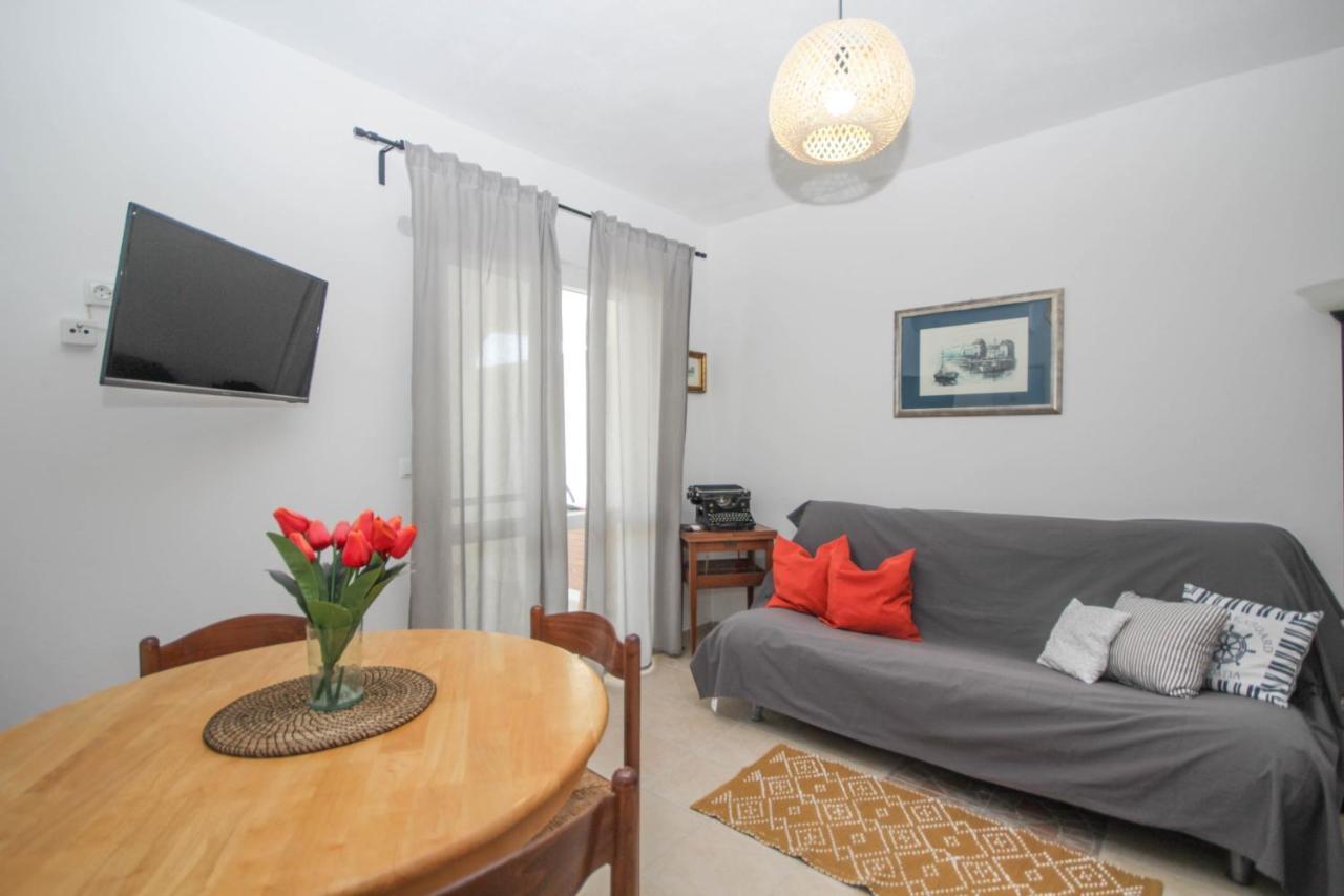 Apartment Lola's